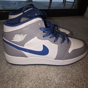 Nike Air Jordan Mid Sneakers - Blue and White